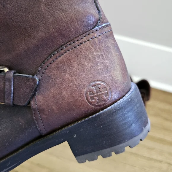 Tory Burch Chrystie genuine leather brown buckle moto boots chunky heel size 8.5 - Picture 5 of 11